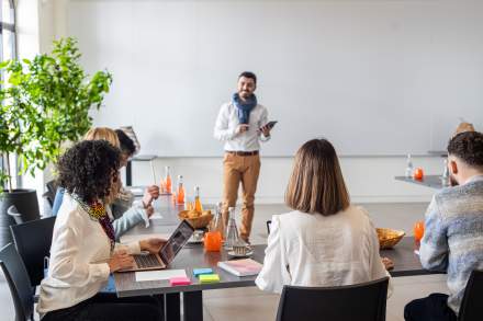 Theater Style Meeting Room, Seminars in the Var