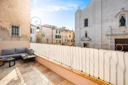 In the heart of Lorgues, Apartment Var, Provence